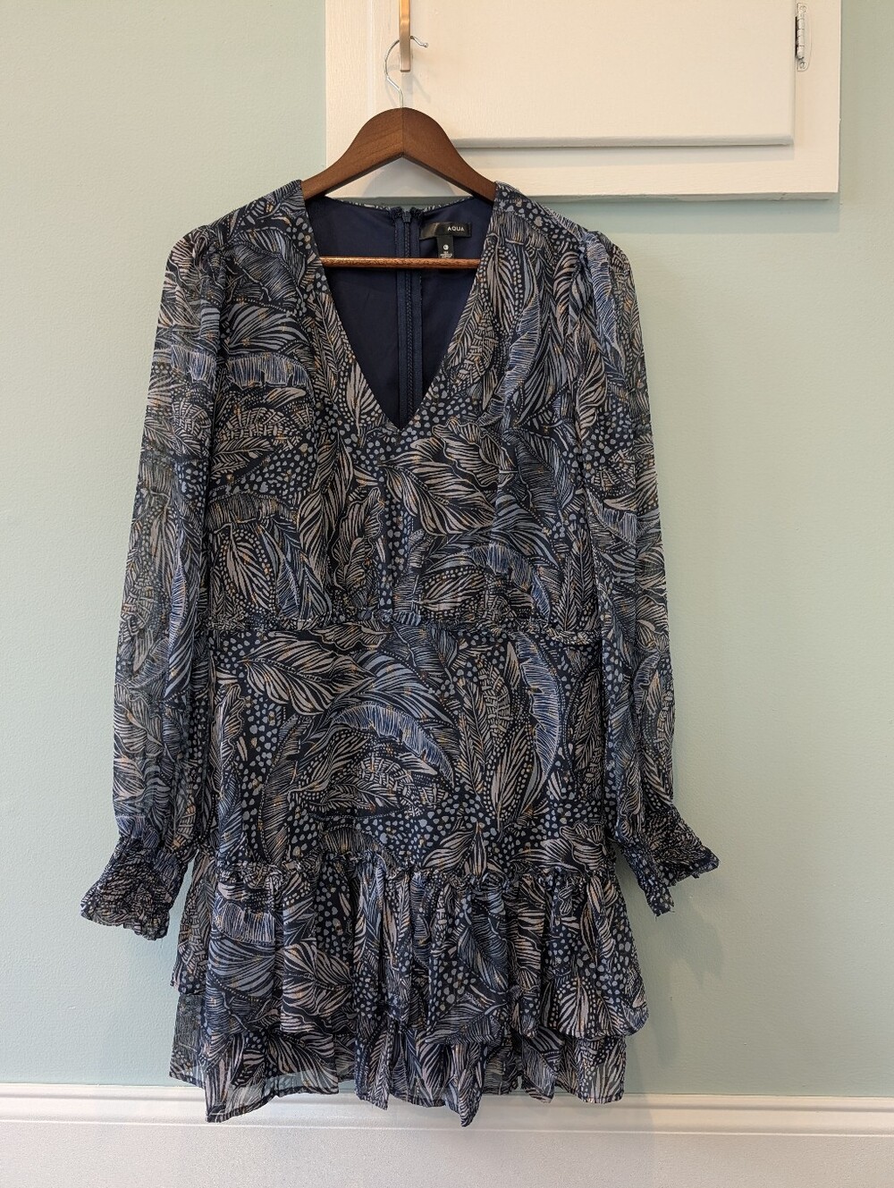 AQUA Navy Blue Leaf-Print V-Neck Tiered Dress